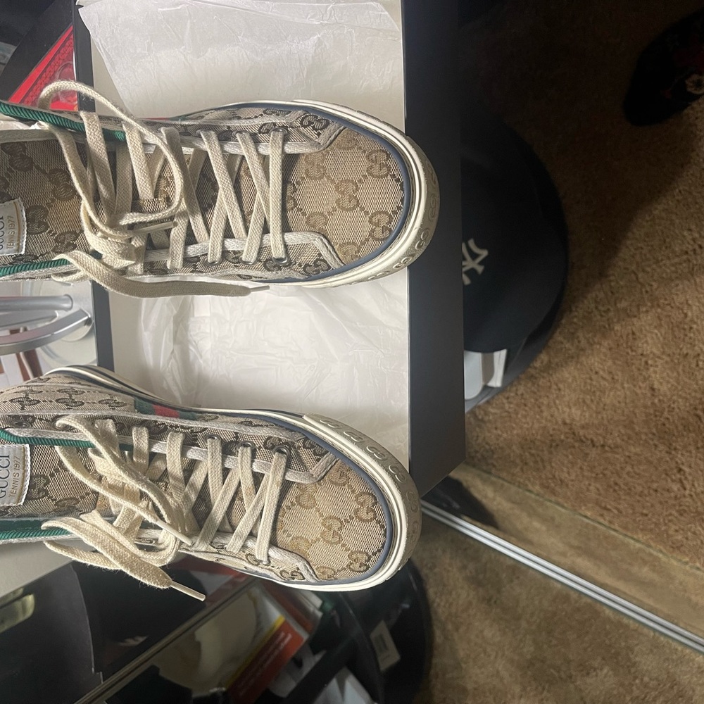 Women authentic gucci sneakers hi top
